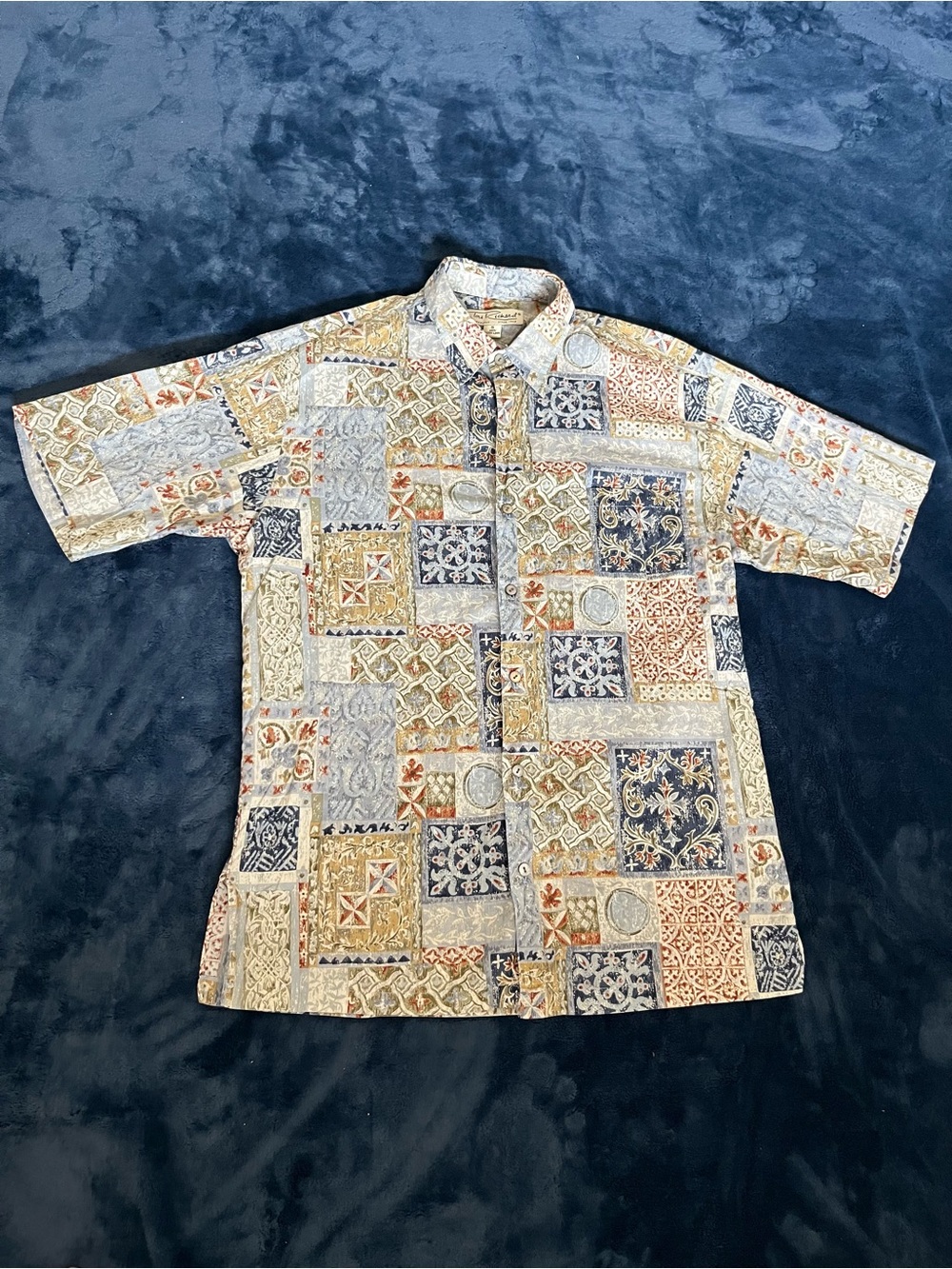 Tori Richard Button Up Top
